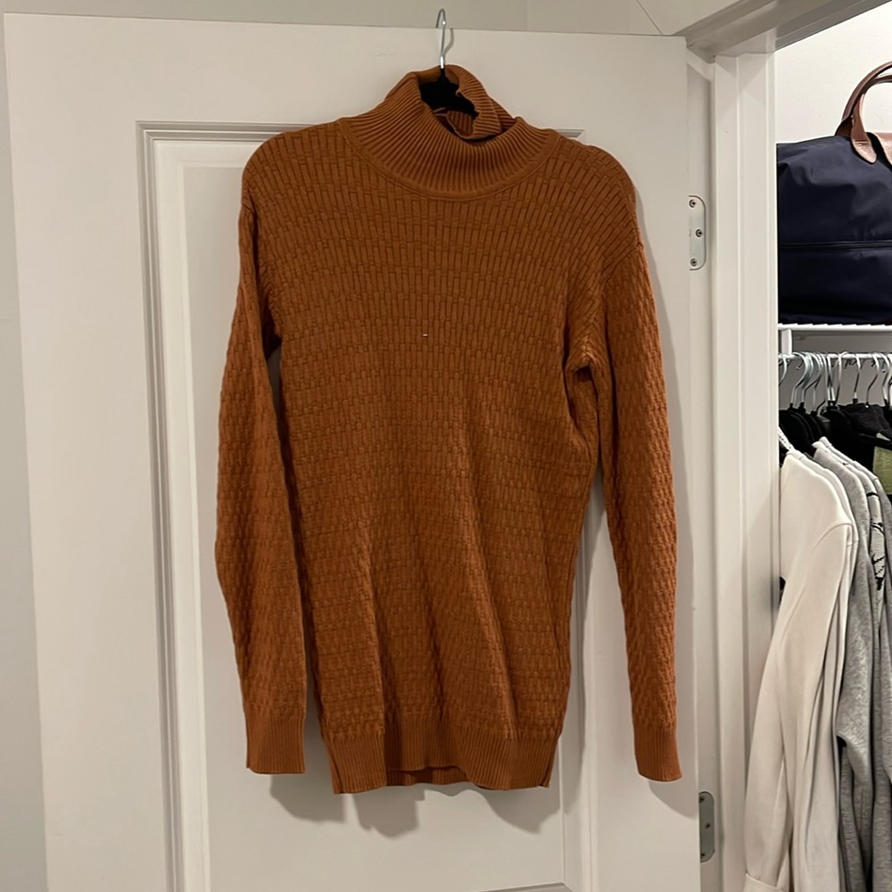 “Dior” sweater